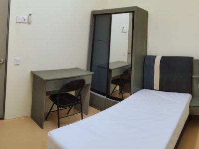 Premium ⭐️ Single Room Fully Furnished @ 2 Min Walk to Help Uni, Special Promotion, Aircond Wardrobe Table Chair Mattress