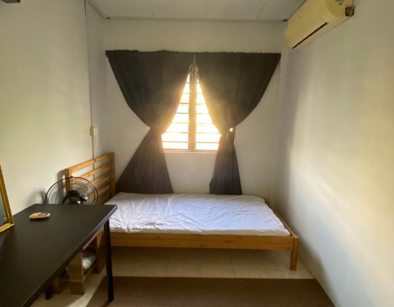 RM450 SMALL ROOM FOR RENT ( KEMASUKKAN SEGERA JANUARY 2024 )