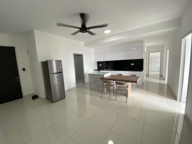 Riana South condo, UCSI, middle room, FULLY furnished