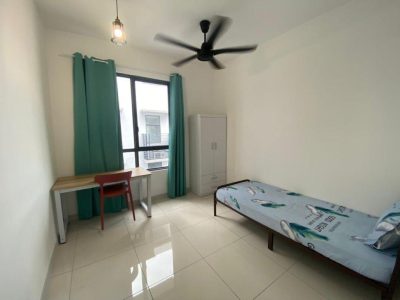 Riana South condo, UCSI, middle room, FULLY furnished