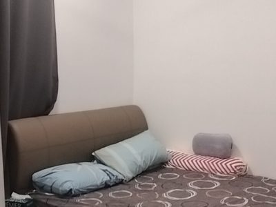 Rent room for female only