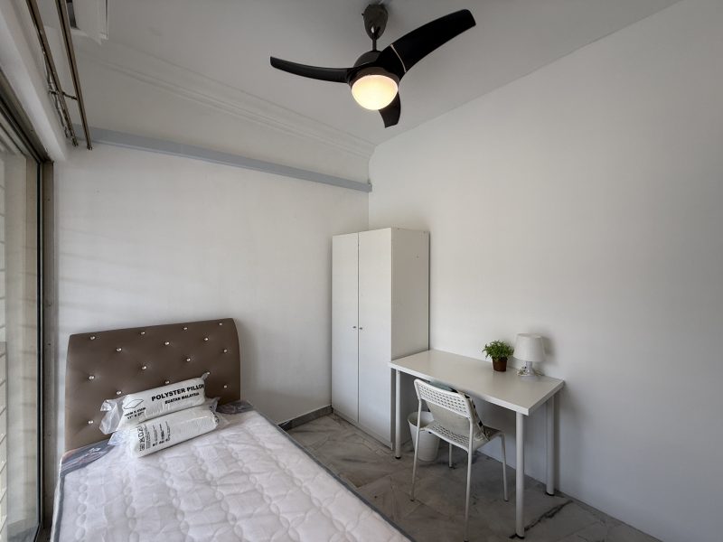 5 mint to Lrt , IOI Fully Furnished Single Room