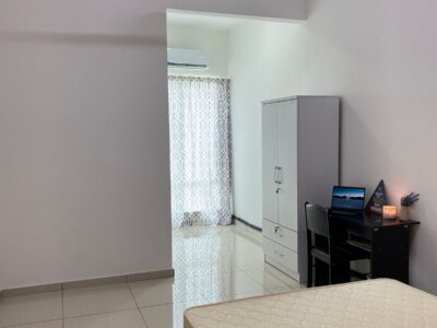 fully furnished middle room near Matrix International School attached bathroom