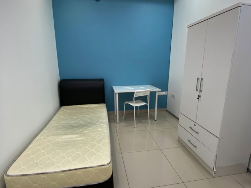 Fully Furnished Single Room in Suriaman Bandar Sri Sendayan