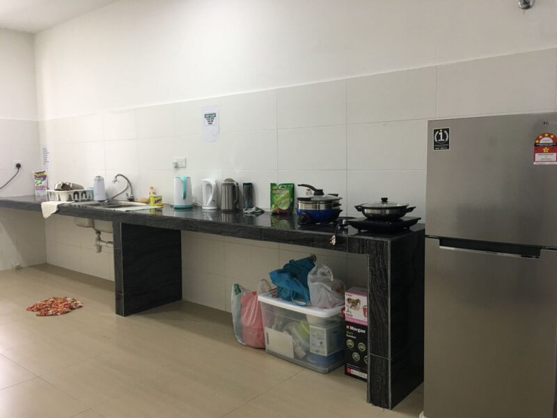 fully furnihed room in suriaman bandar sri sendayan