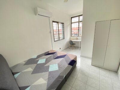 Near IOI MALL Puchong Fully Furnished Middle Room