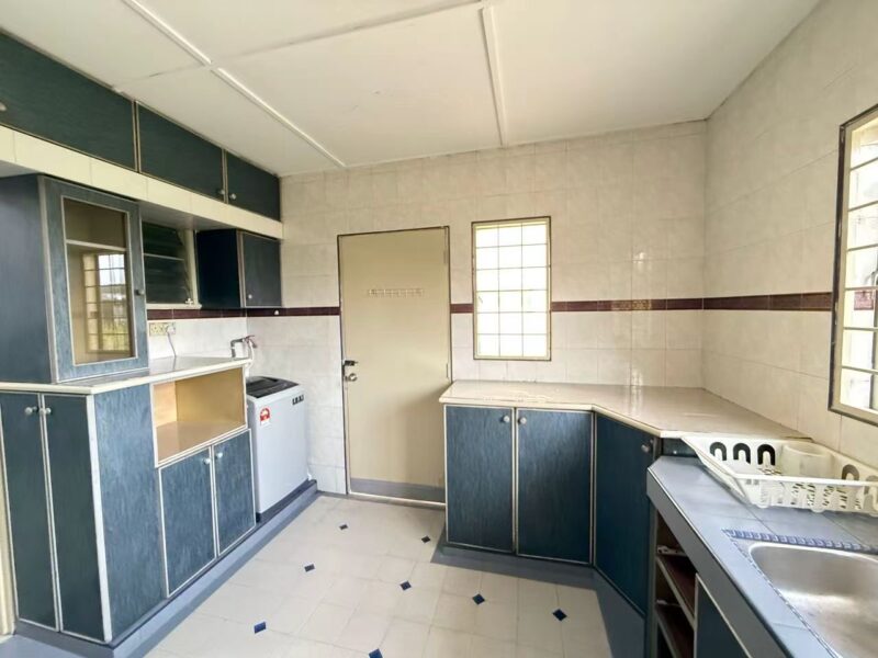 Master Room for Rent – Taman Wawasan, Puchong
