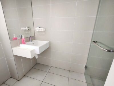 Studio unit for rent