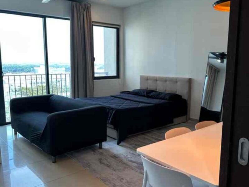 Studio unit for rent