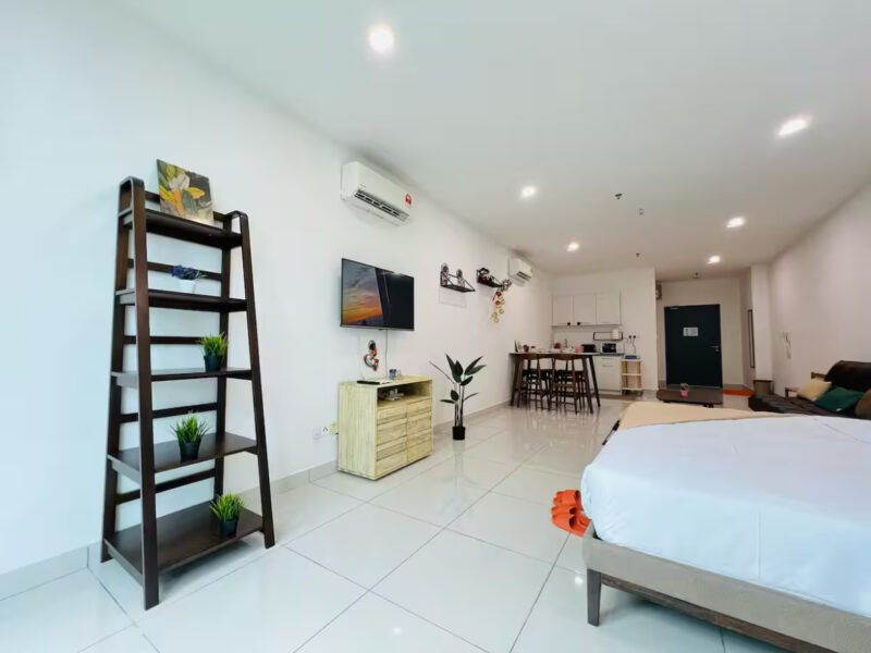 FULLY FURNISHED STUDIO ROOM FOR RENT