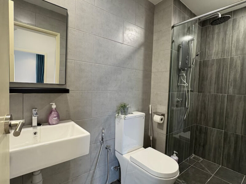 FULLY FURNISHED STUDIO ROOM FOR RENT