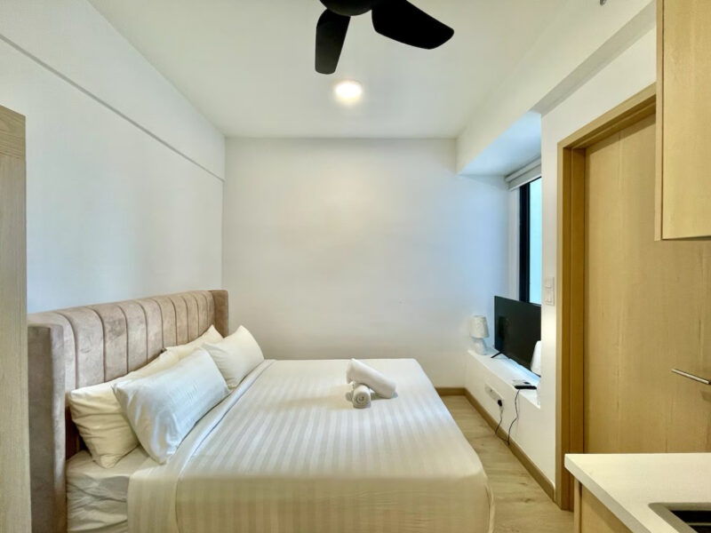 FULLY FURNISHED STUDIO ROOM