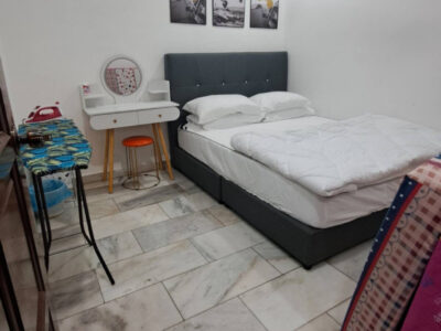 Studio unit for rent