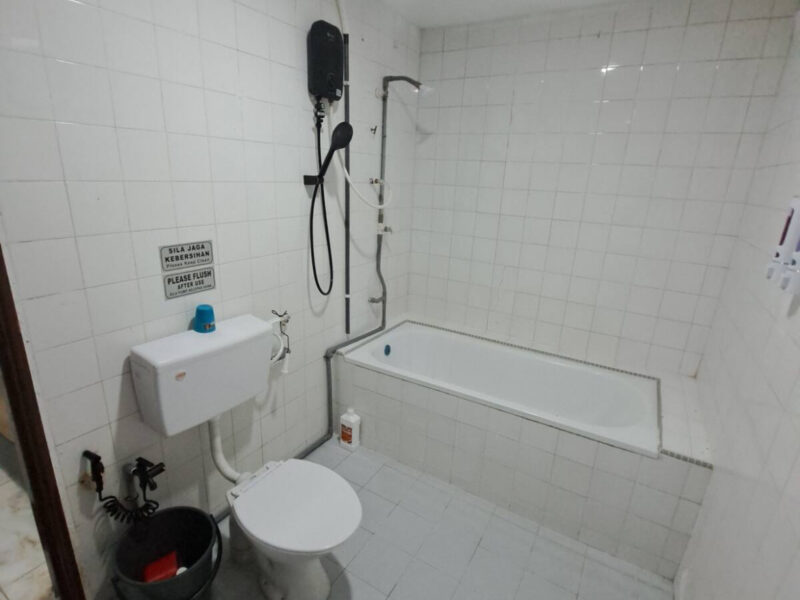 Studio unit for rent