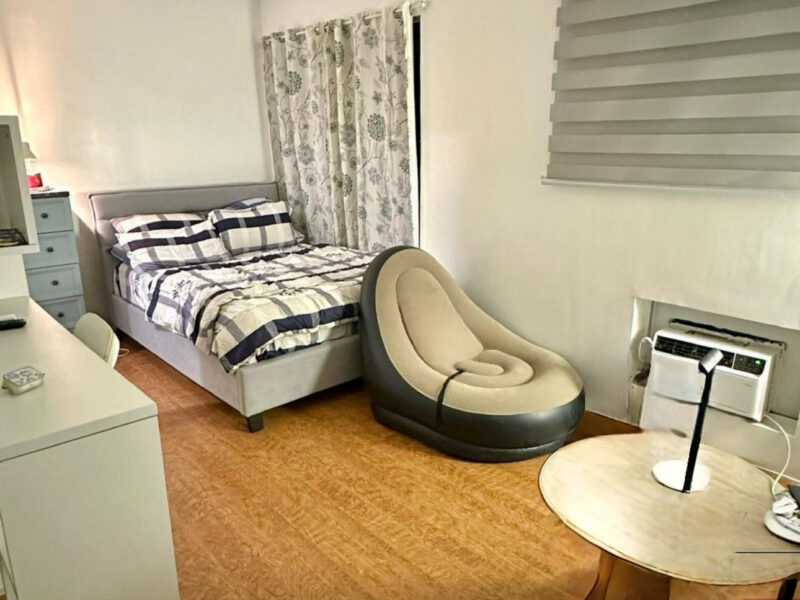 A studio room for Rent