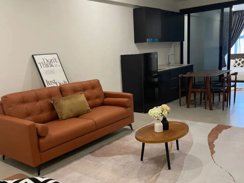 A studio Room for Rent with private bathroom