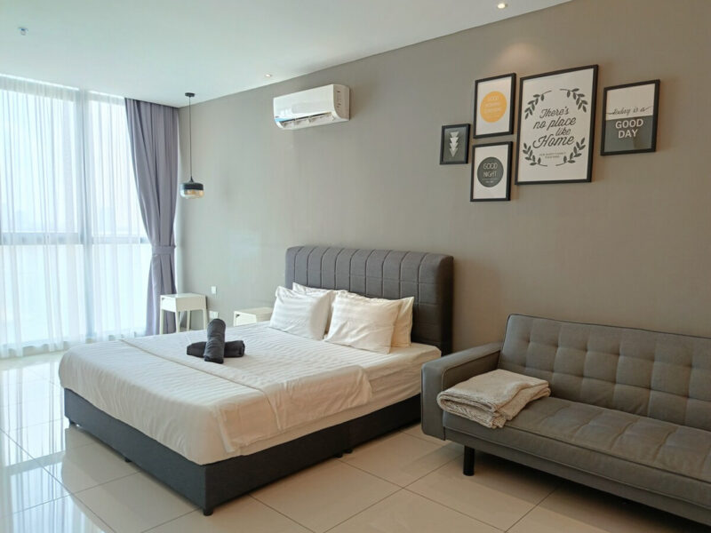 A Studio room with a private bathroom for rent