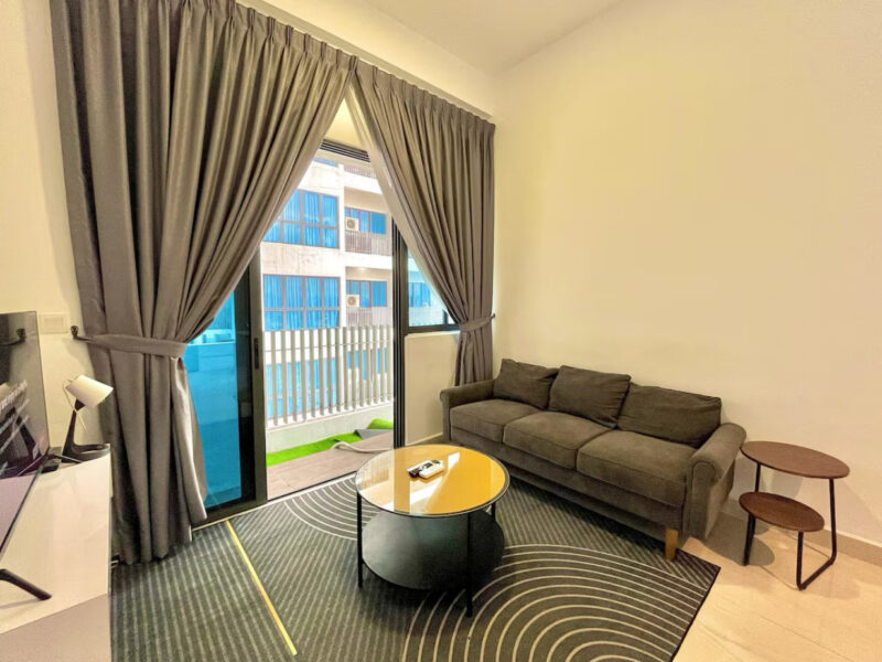 Fully furnished single room for rent