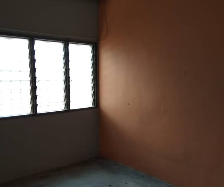 Basic unit 2 Story landed house at Kajang