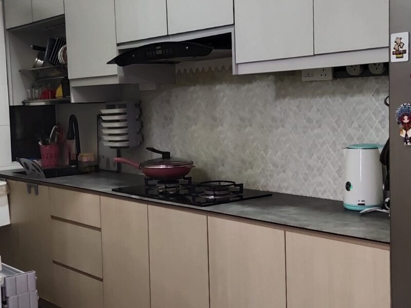 Looking for housemate