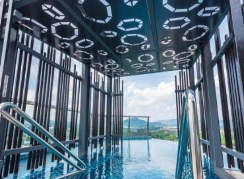 Bedroom for lady only at Saville Cheras Condo linked to Sri Raya MRT Station