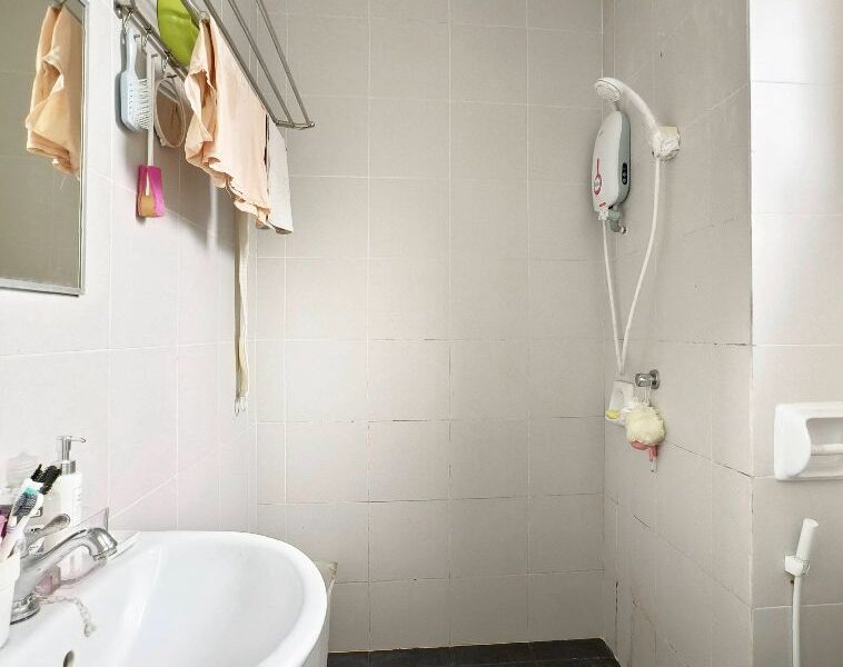 Fully Furnished Studio