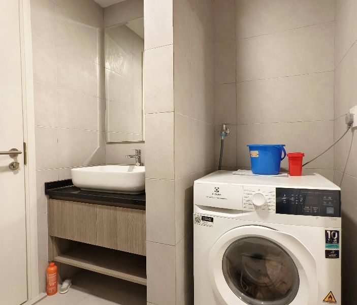 Fully Furnished Studio