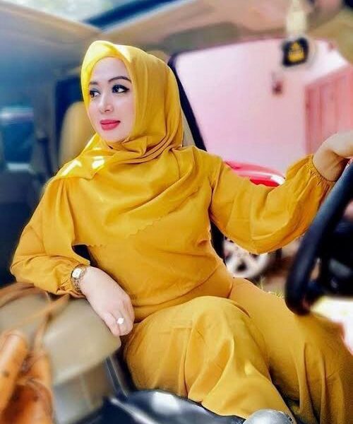 HOOKUP WITH RICH SUGAR MUMMY IN MALAYSIA AND SINGAPORE