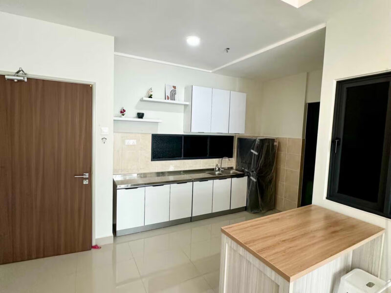 A Fully Furnished Single Room