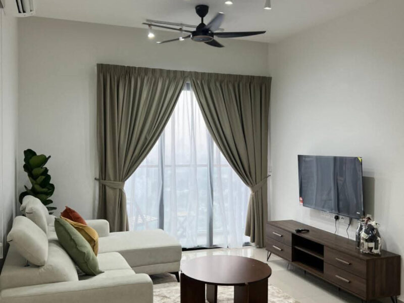 Fully furnished studio at Villa Scott Condominium