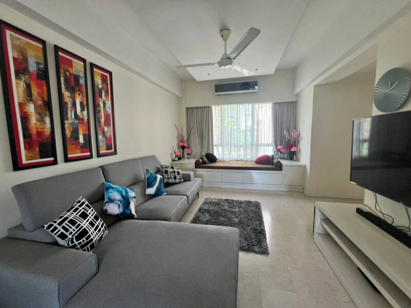 Fully furnished studio in Putra Place Condominium