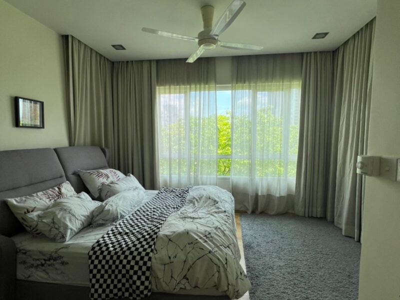 Fully furnished studio in Putra Place Condominium