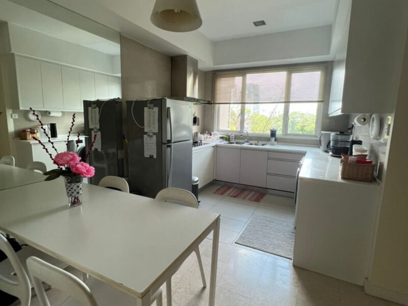 Fully furnished studio in Putra Place Condominium