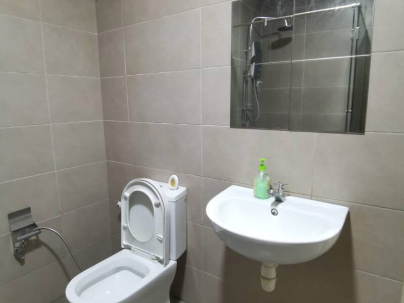 Fully furnished studio in Pines Condominium