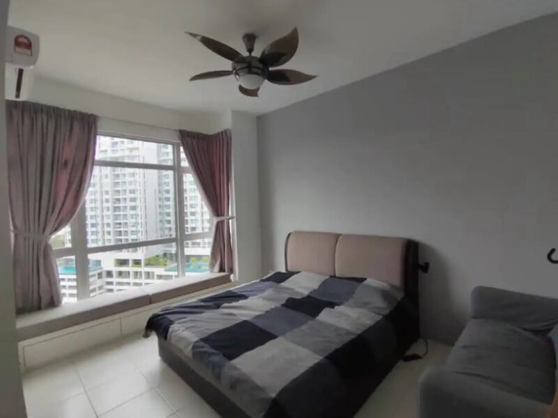 Fully furnished studio