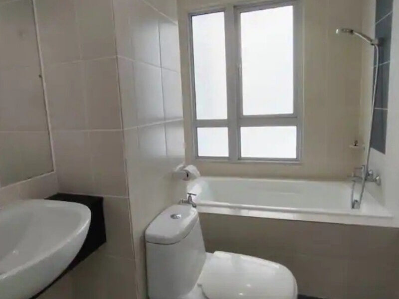 Fully furnished studio