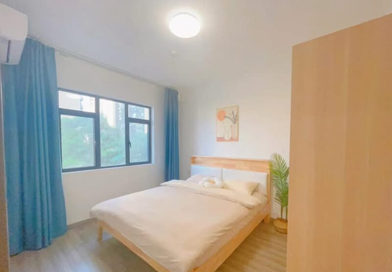 Fully furnished studio