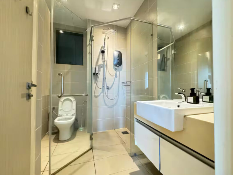 A Fully Furnished Single Room For Rent