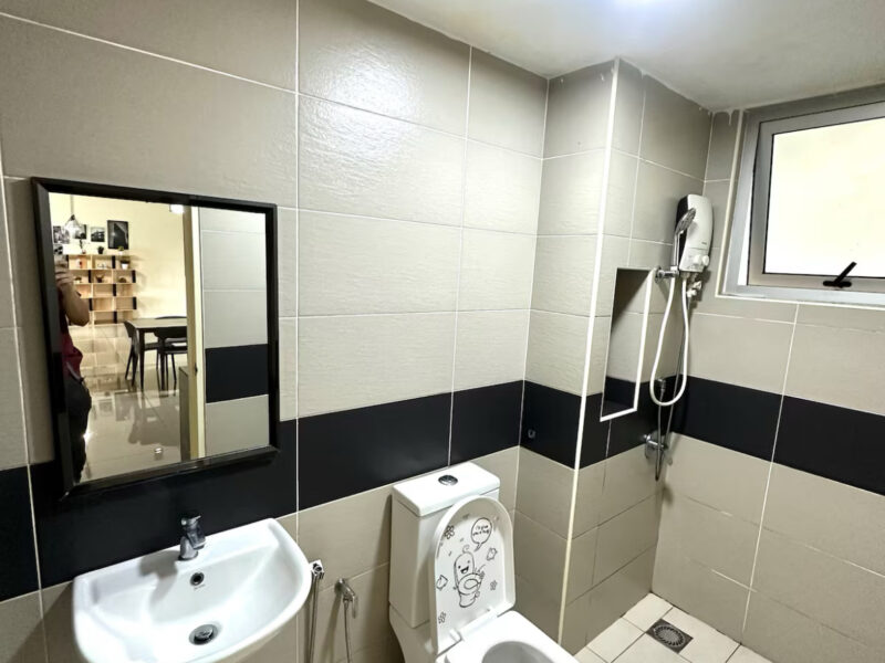 A Fully Furnished Single Room For Rent