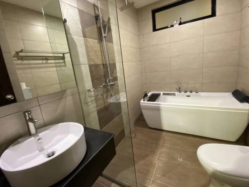 A Fully Furnished SIngle Room Room For Rent