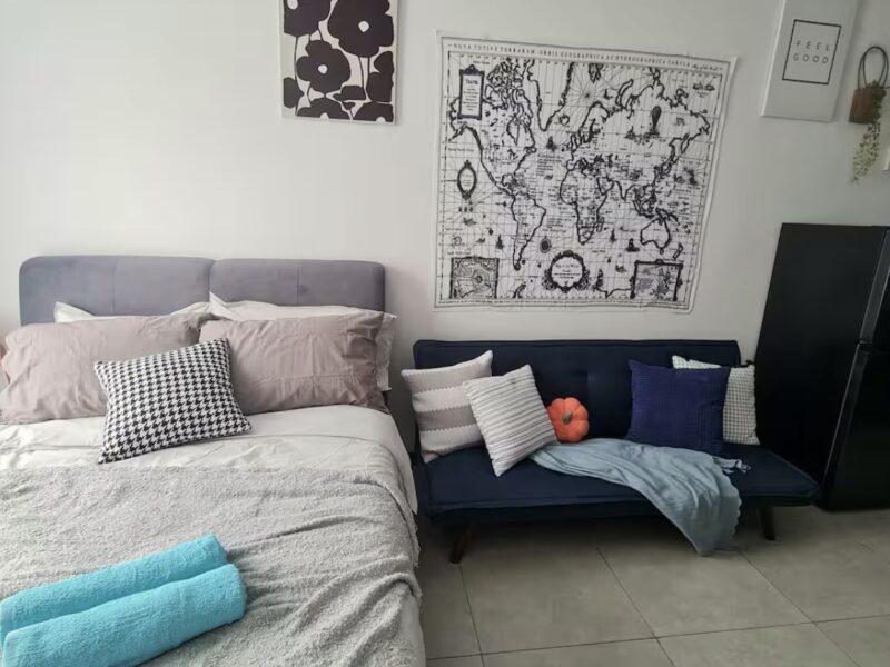 A STUDIO ROOM FOR RENT