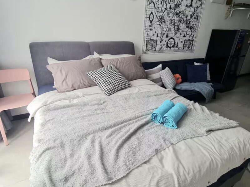 A STUDIO ROOM FOR RENT