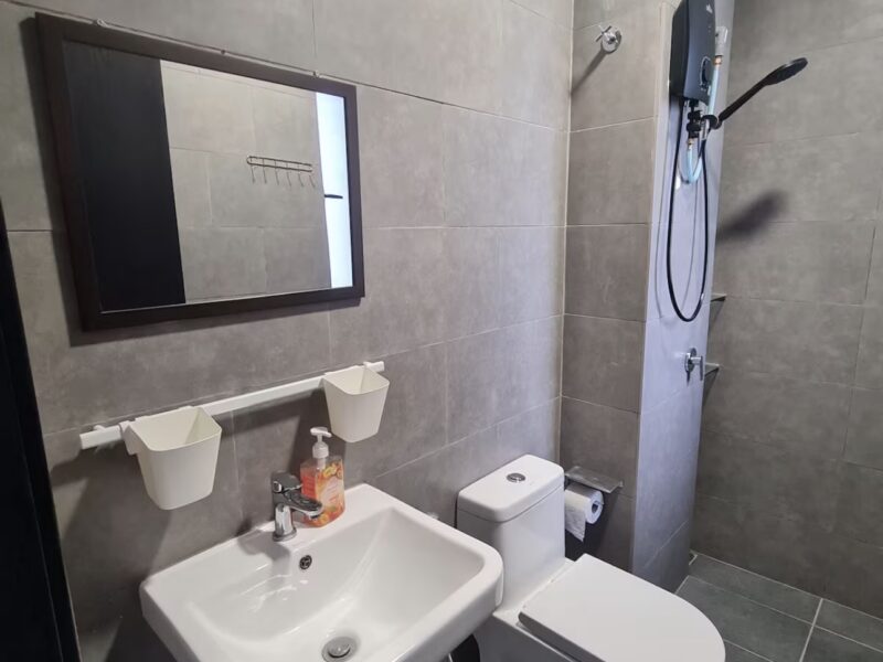 A STUDIO ROOM FOR RENT