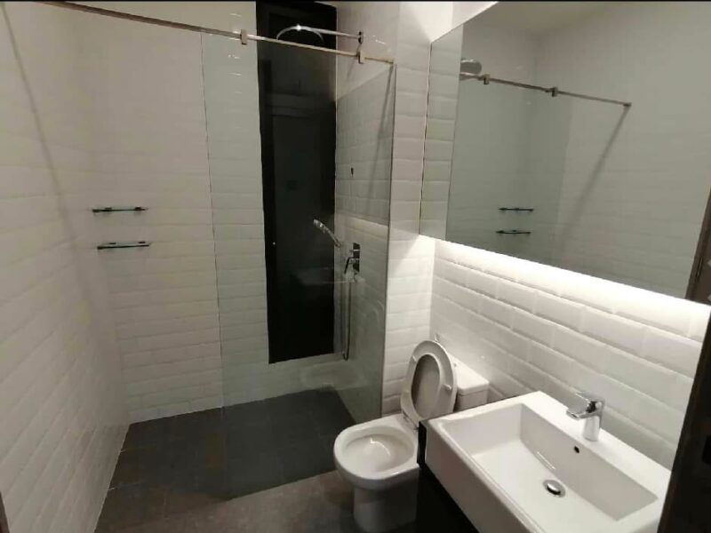 Fully furnished studio unit