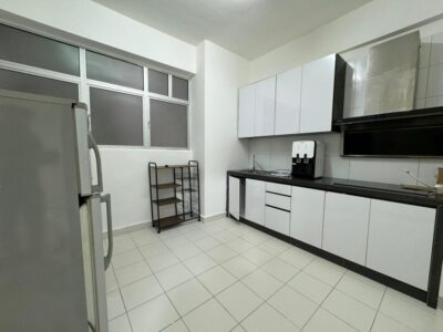 Elit Height Middle room for rent near Pantai Hospital GBS